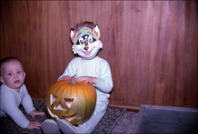 1962_halloween_03.jpg