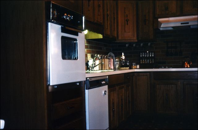 1974_kitchen_reno_04.jpg