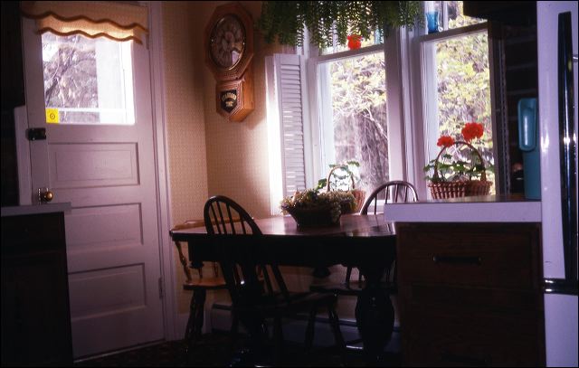 1974_kitchen_reno_08.jpg