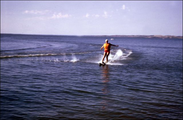 1975_lake.jpg