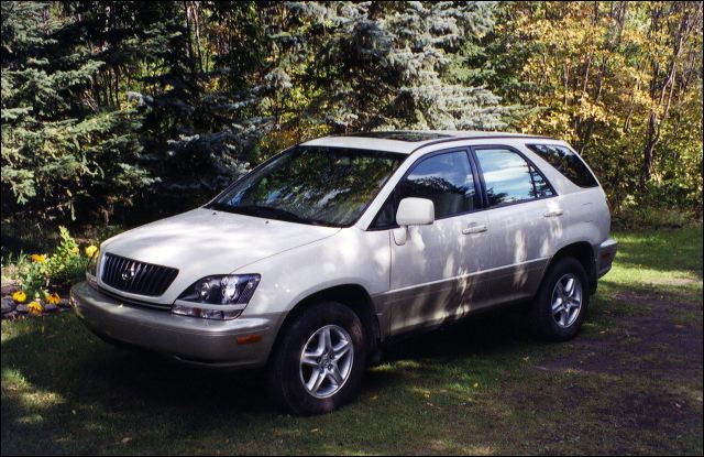 2000_lexus.jpg