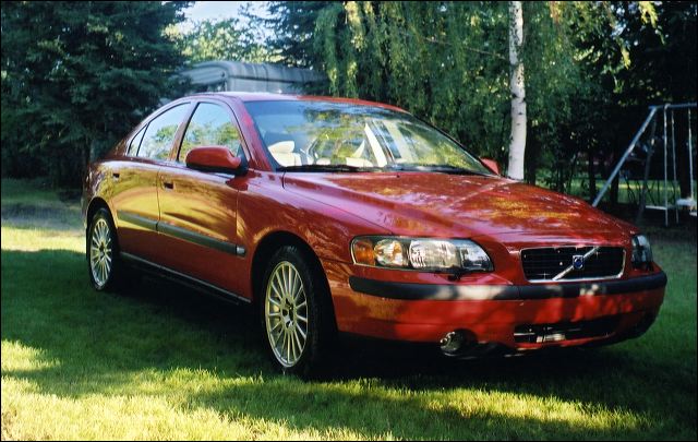 2001_volvo.jpg