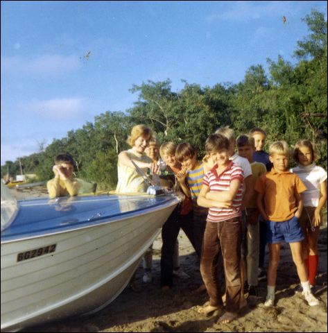 1970_boat.jpg
