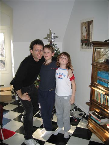 2003_tree_kids05.jpg