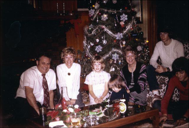 1981_christmas_2.jpg