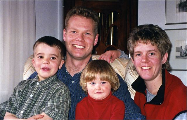 2001_family_1.jpg