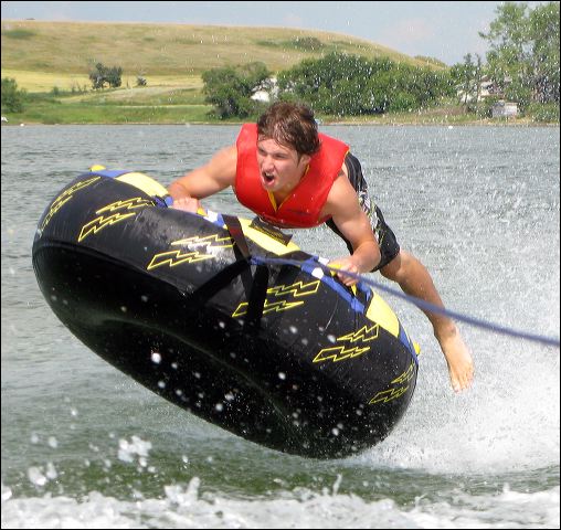 2007_nathan_tubing_02.jpg