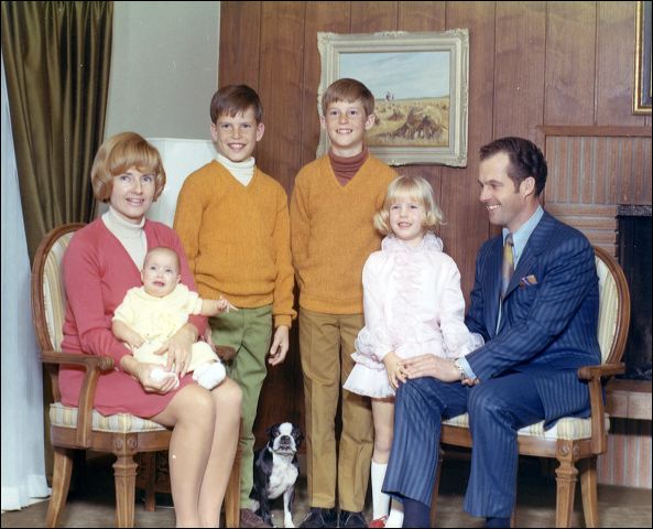 1970_family01.jpg